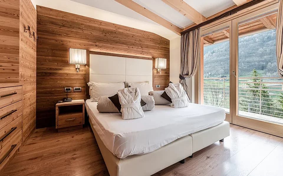 Suite Dreams with Balcony